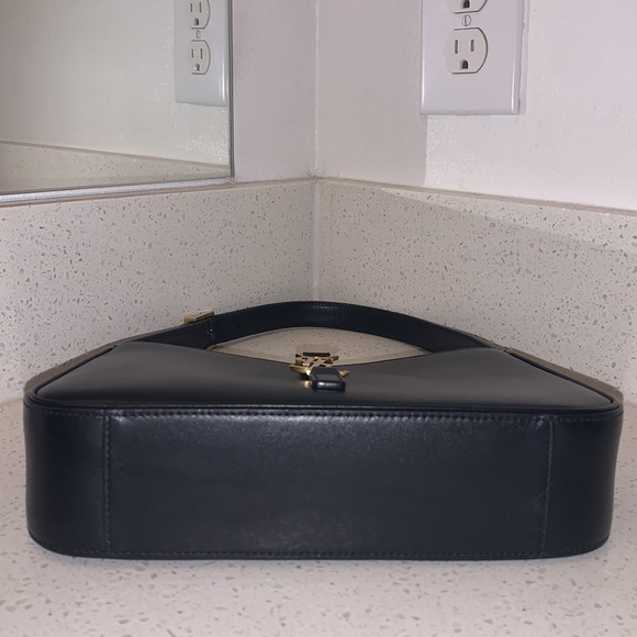 Saint Laurent YSL Le 5 à 7 Leather Hobo in Nero - Picture 7 of 12